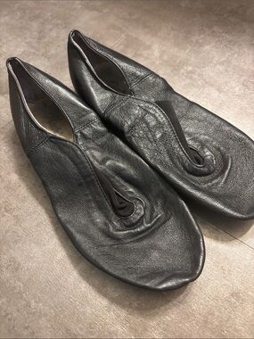 Theatricals Leather Slip-On Jazz Shoes